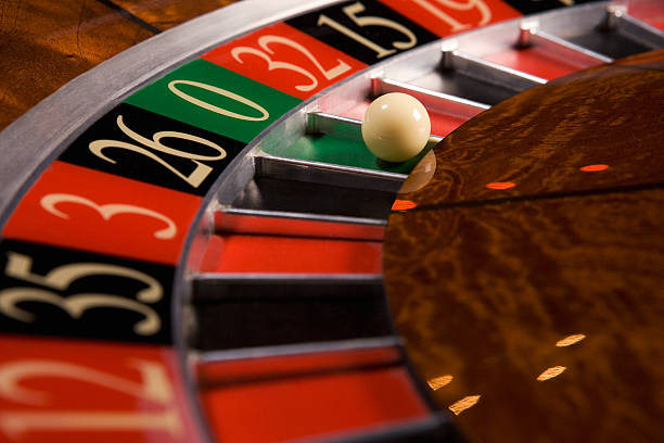 maret platform homepage showing football markets, live casino, and slot tournaments
